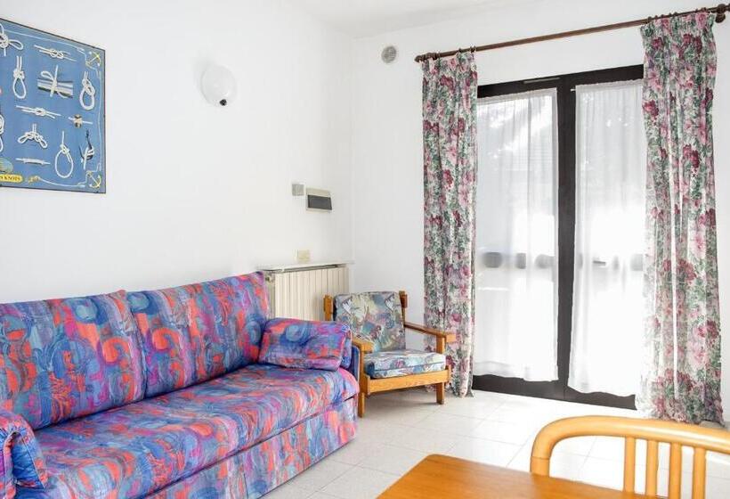 آپارتمان 1 خوابه با بالکن, Cav Brunella