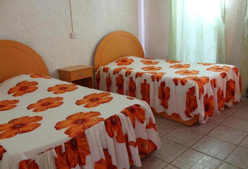 استودیوی استاندارد با چشم‌انداز دریا, Pillay Guest House