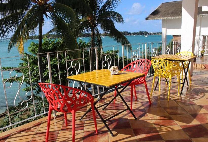 اتاق استاندارد, Pillay Guest House