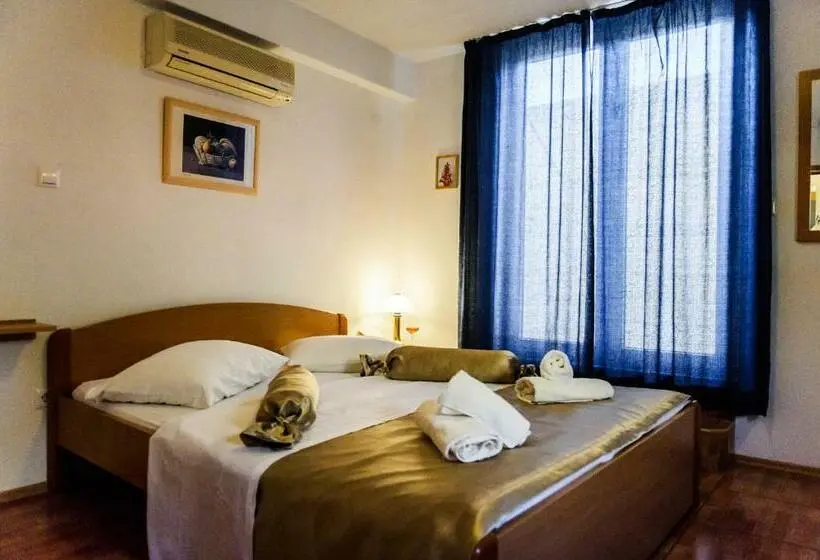 استودیو استاندارد با بالکن, Villa Palloma