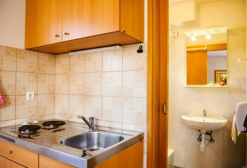استودیو استاندارد با بالکن, Villa Palloma