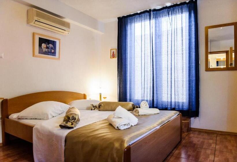 Студио Стандарт с Балконом, Villa Palloma