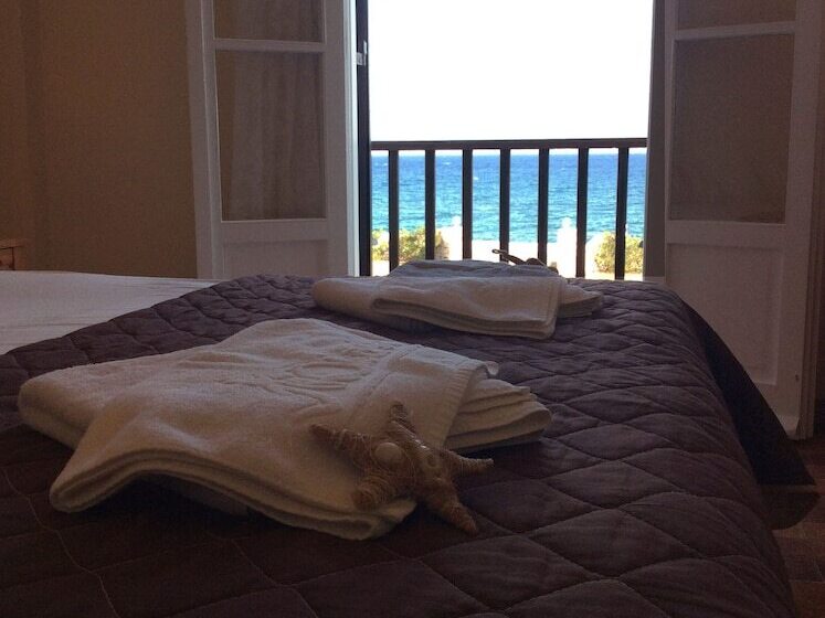 Quarto Quádruplo Deluxe, Arokaria Seaside