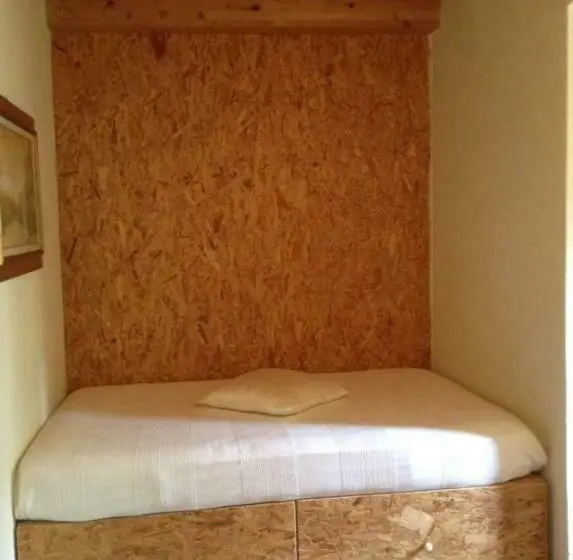 スタンダード４人部屋, B&b Lo Straniero