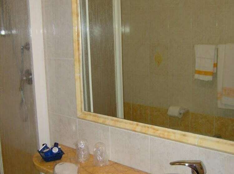 اتاق استاندارد, Albergo Marenghi