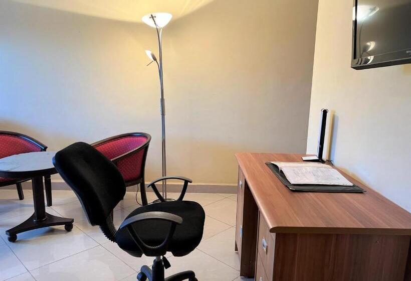 اتاق لوکس, Amazone Hotel Tulear