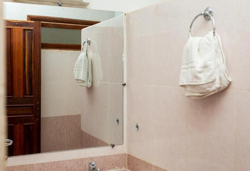 اتاق استاندارد, Amazone Hotel Tulear