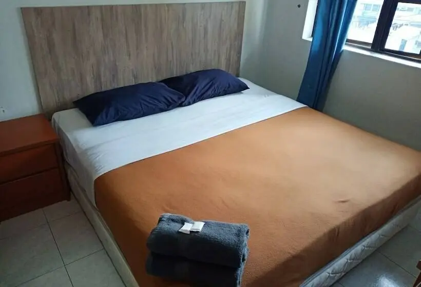Pokój Standard Wspólna Łazienka, Check In
