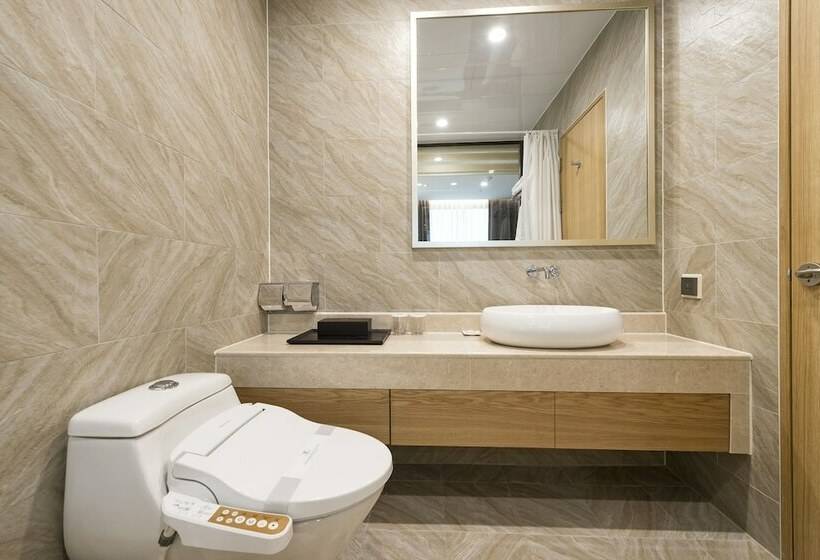 Quarto Deluxe, Gold River