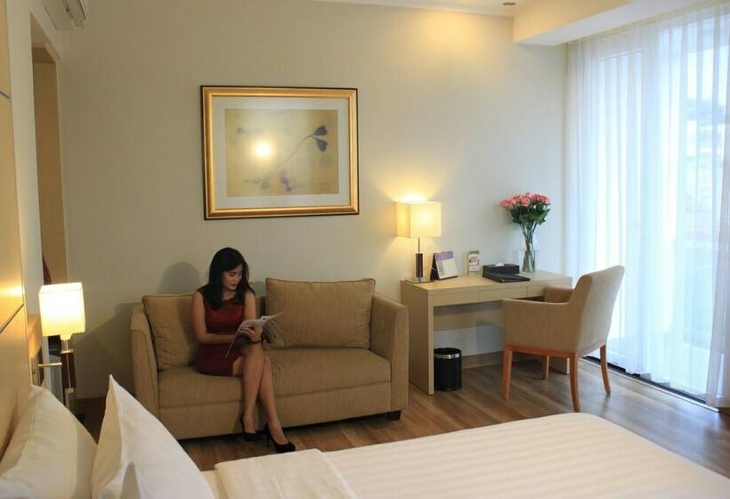 Люкс Повышенной Комфортности, Horison Hotel Sukabumi