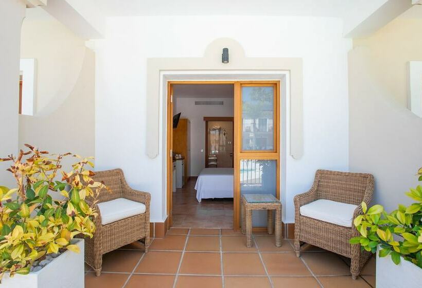 标准间, Paloma Blanca Boutique