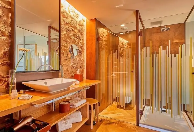 スーペリアージュニアスイート, Sa Creu Nova Petit Palais Art & Spa