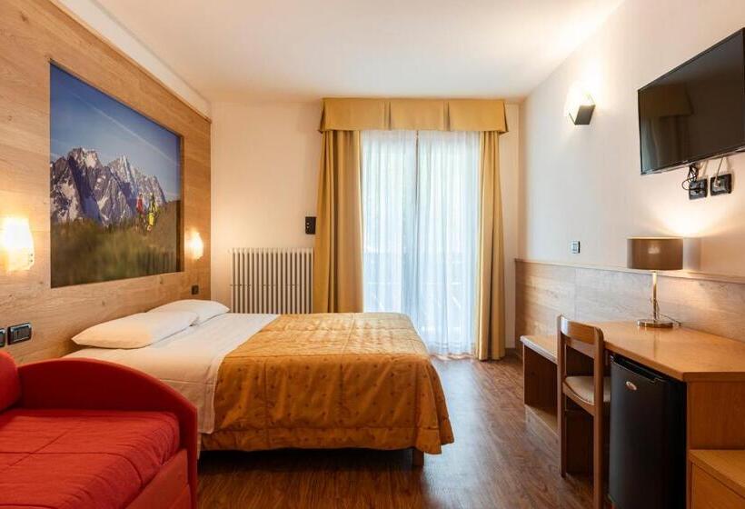 غرفة سوبيريور ثلاثية, Sport Hotel Stella Alpina