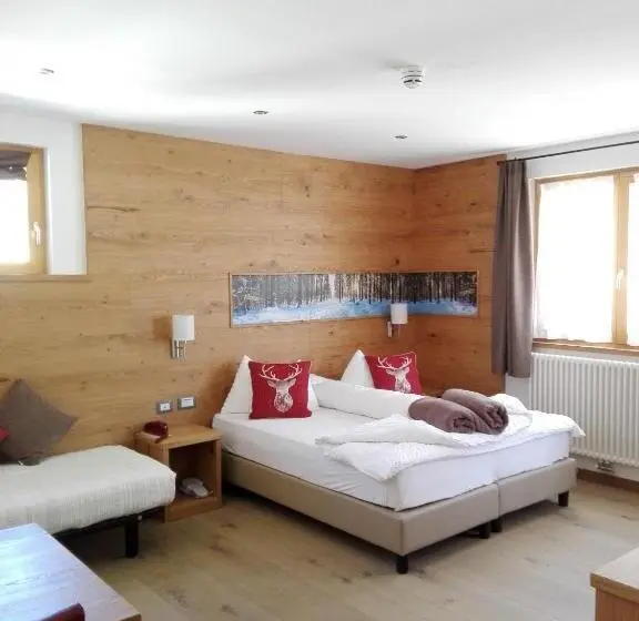 Superior Kolmen Hengen Huone, Sport Hotel Stella Alpina
