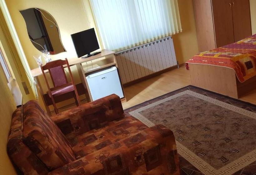 スタンダードルーム, Family Hotel Dalia