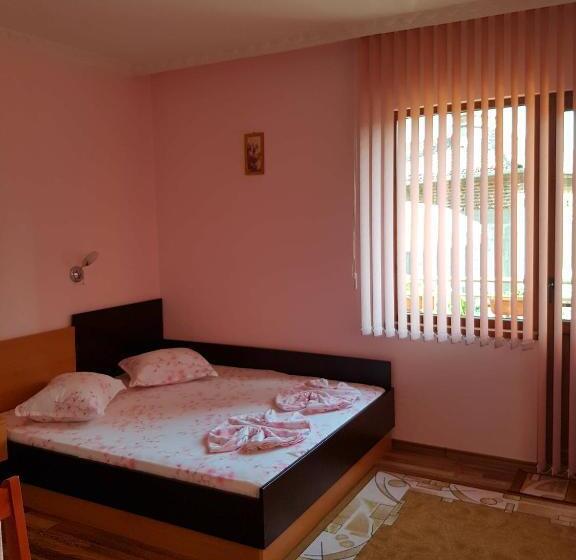 スタンダードルーム, Family Hotel Dalia