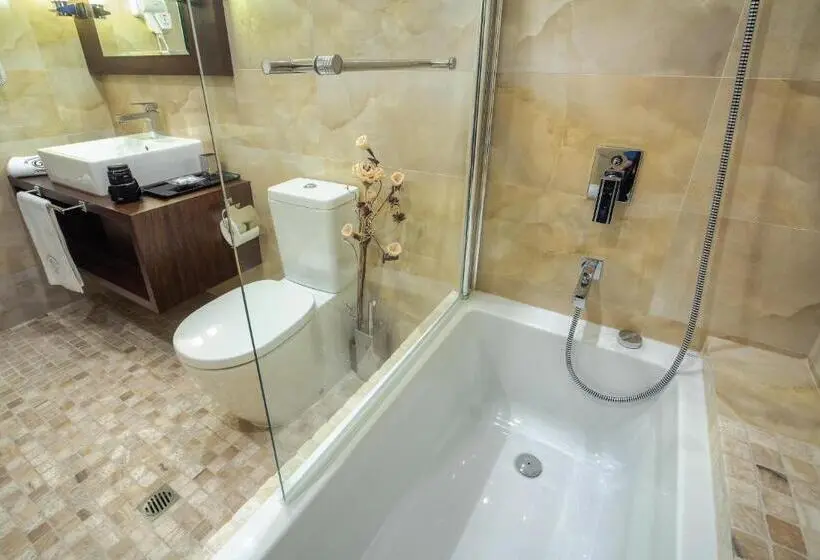 デラックススイート, Family Hotel Strannopriemnitza