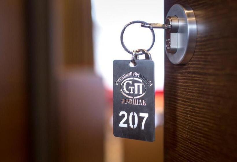 חדר דלוקס עם מיטת קינג, Family Hotel Strannopriemnitza