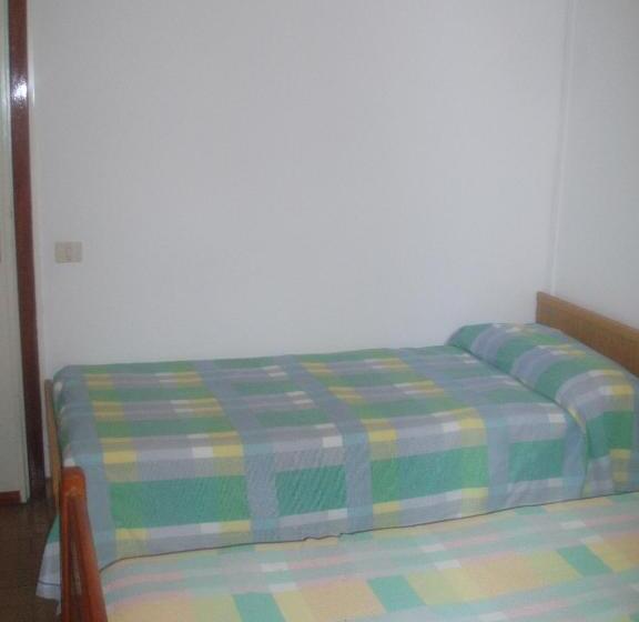 标准三人间, Albergo Ristorante Pizzeria Bellavista