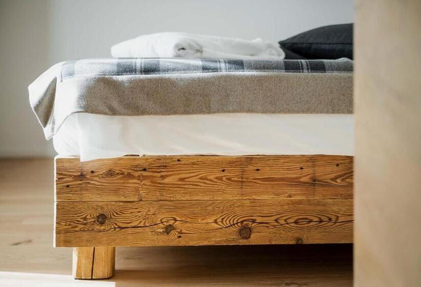 سوییت لوکس, Camina Suite And Spa