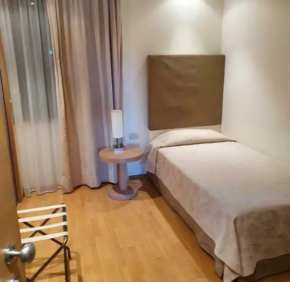 Classic Yhden Hengen Huone, Campiello