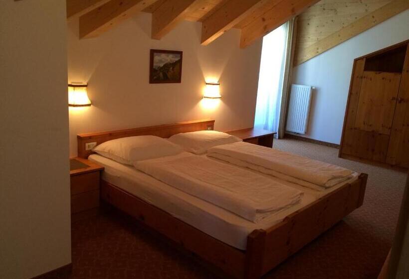 バルコニー付きスタンダードルーム, Garni Paler