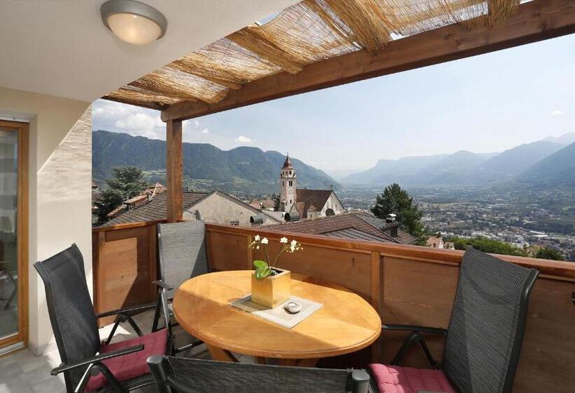 バルコニー付２ベッドルームアパートメント, Garni Paler