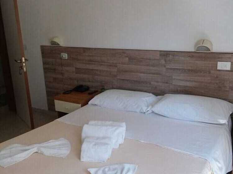 Четырехместный Номер Стандарт, Ristorante Chiar Di Luna