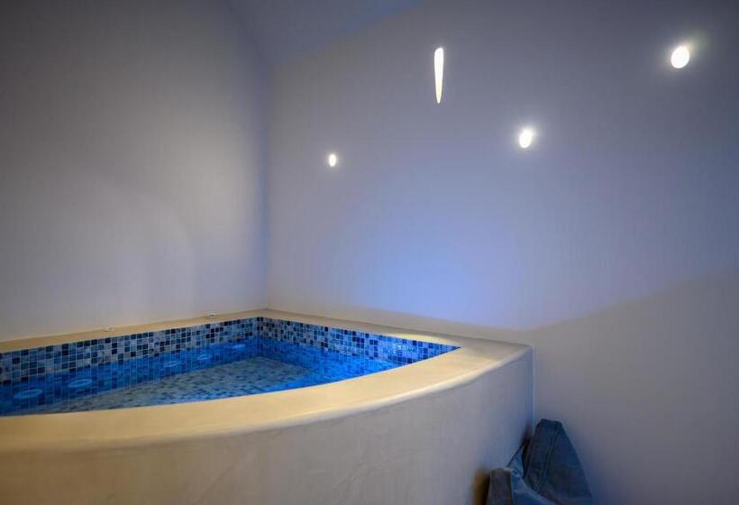 Люкс Премиум, Galaria Luxury Suites