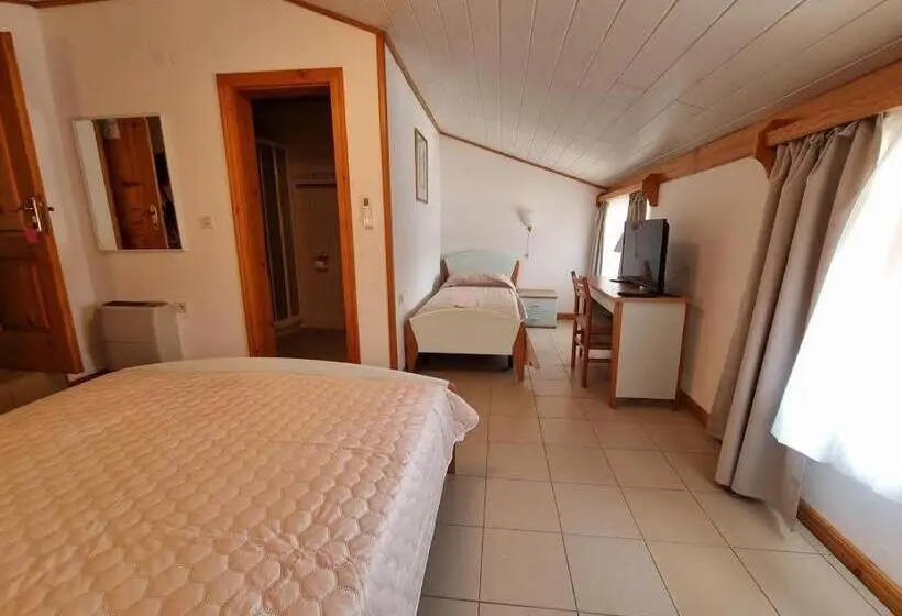 デラックストリプルルーム, Villa Riva