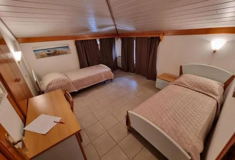 オーシャンビューファミリールーム, Villa Riva