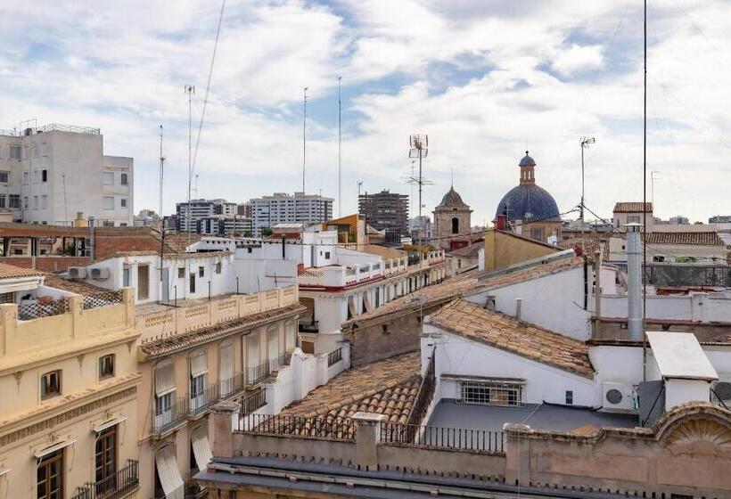 غرفة قياسية فردية, Residencia Universitaria Trinitarios