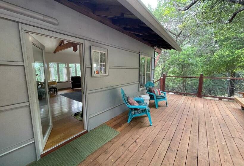 Family Suite, The Rivery Retreat, Choose From Luxury Guesthouse Cabin Or Suite In Lake Austin Hill Country