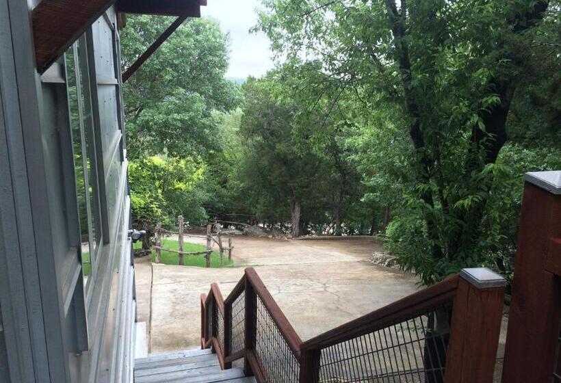 Family Suite, The Rivery Retreat, Choose From Luxury Guesthouse Cabin Or Suite In Lake Austin Hill Country