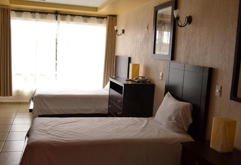 带2个双人床的标准工作室, Casablanca Xicotepec