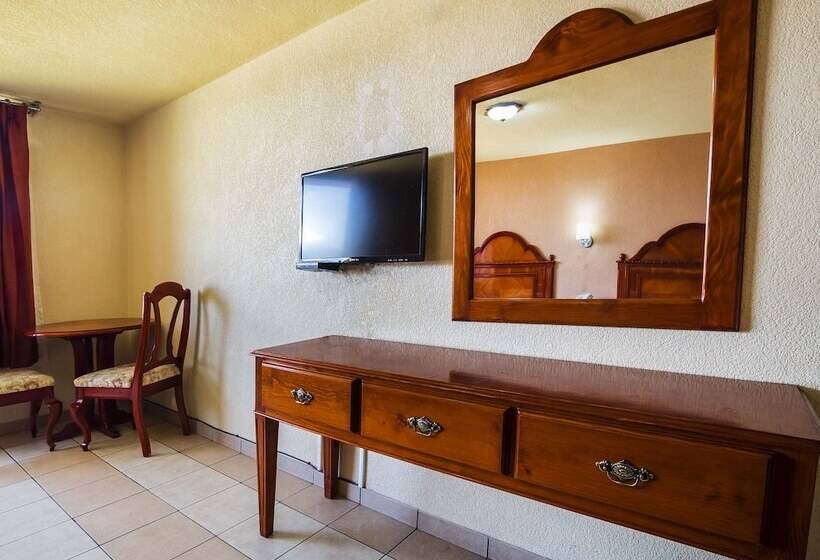 Pokój Standard, De La Loma