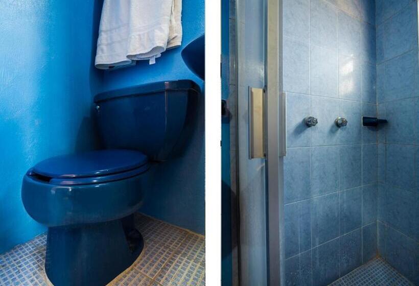 Pokój Standard, De La Loma