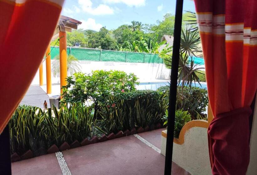 غرفة قياسية سرير كينج, J.b