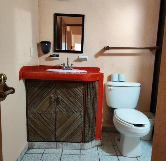 بنجلو قياسى, J.b