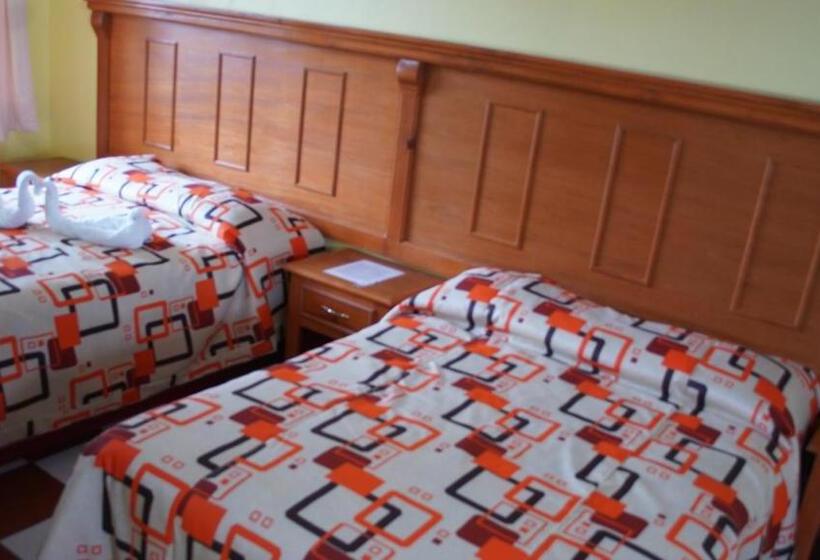 Номер Стандарт, Posada Castillo Panteon Ingles