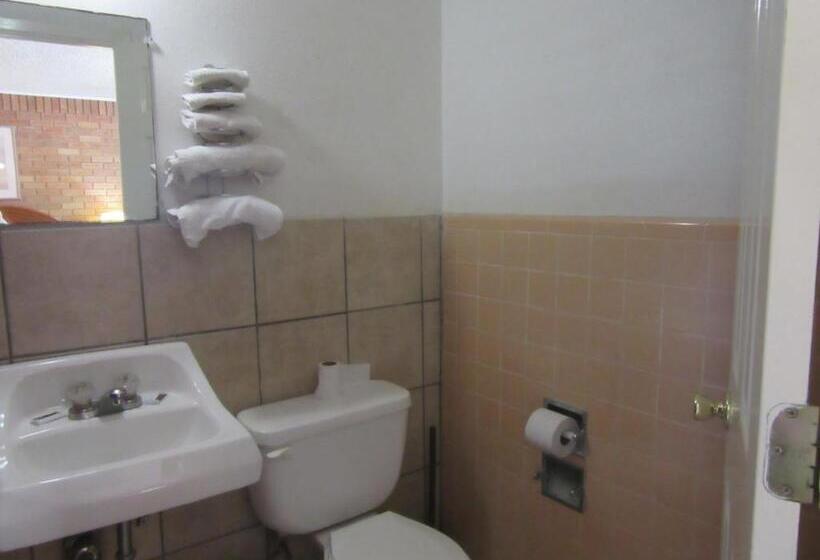 Номер Стандарт 2 Двуспальные Кровати, Relax Inn Tyler