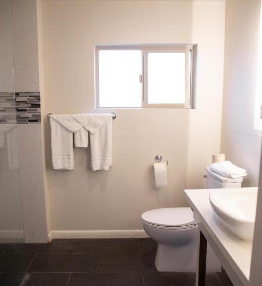 غرفة ديلوكس, Sterling Inn