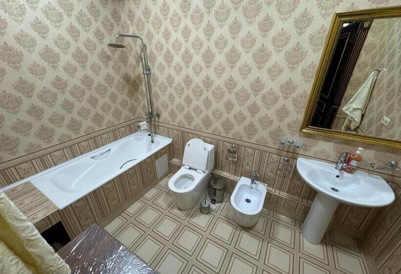 Suite Llit King, Fly77