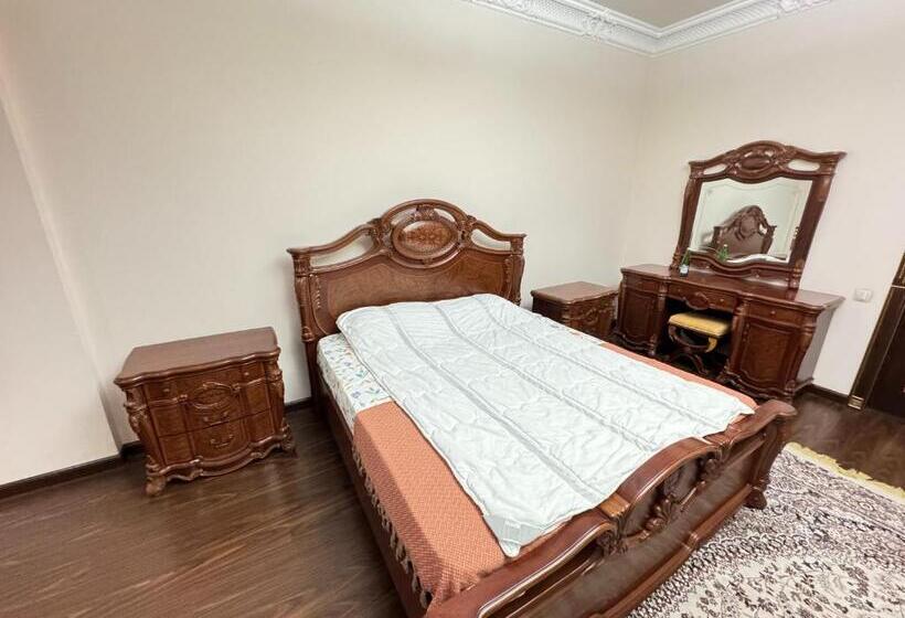 Suite Llit King, Fly77