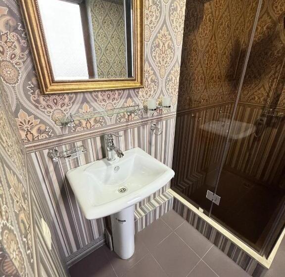 Habitació Estàndard, Fly77