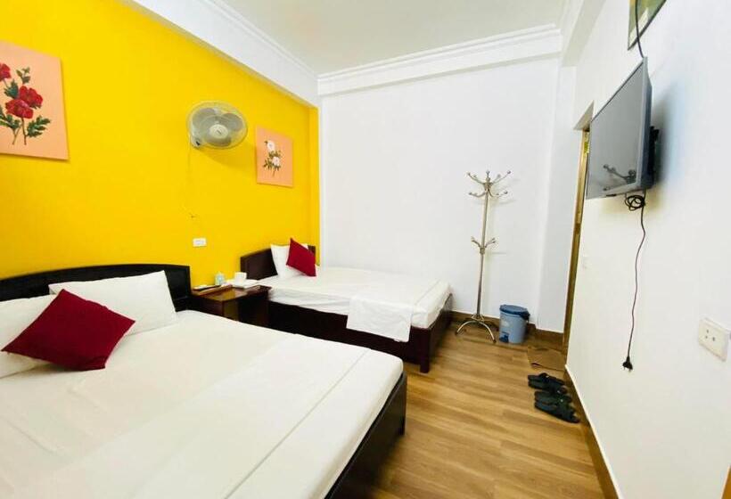 اتاق استاندارد سه نفره, Khuyên Ngọc