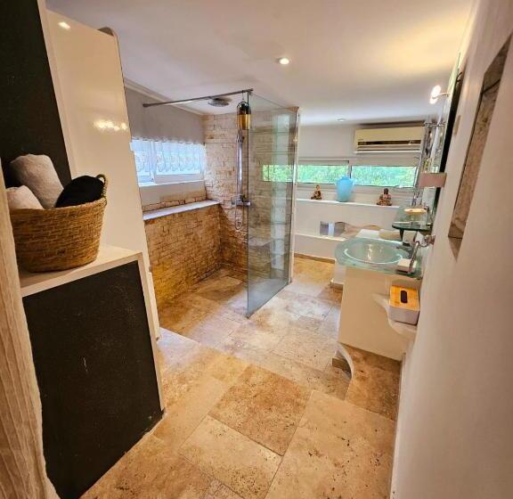 חדר סטנדרט, Suite Lou Peïro