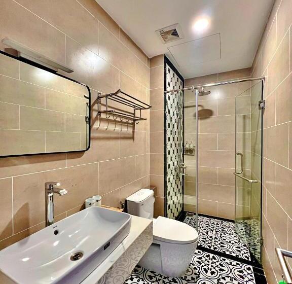 اتاق لوکس با بالکن و چشم‌انداز دریا, Hanz Lagoon Sunset Hotel & Spa