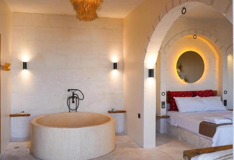 اتاق لوکس با بالکن, Beyt Merin Konağı