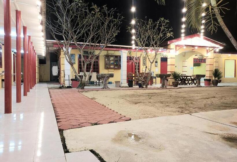 スタンダードルーム, Irama Resort Amir Yjs , Pantai Irama Bachok